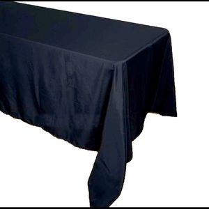 GENTLY USED 90"x156" BLACK POLYESTER RECTANGULAR TABLECLOTH